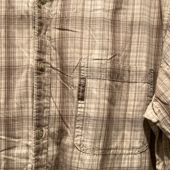 Columbia brown plaid button front, 2XL - Picture 2 of 4
